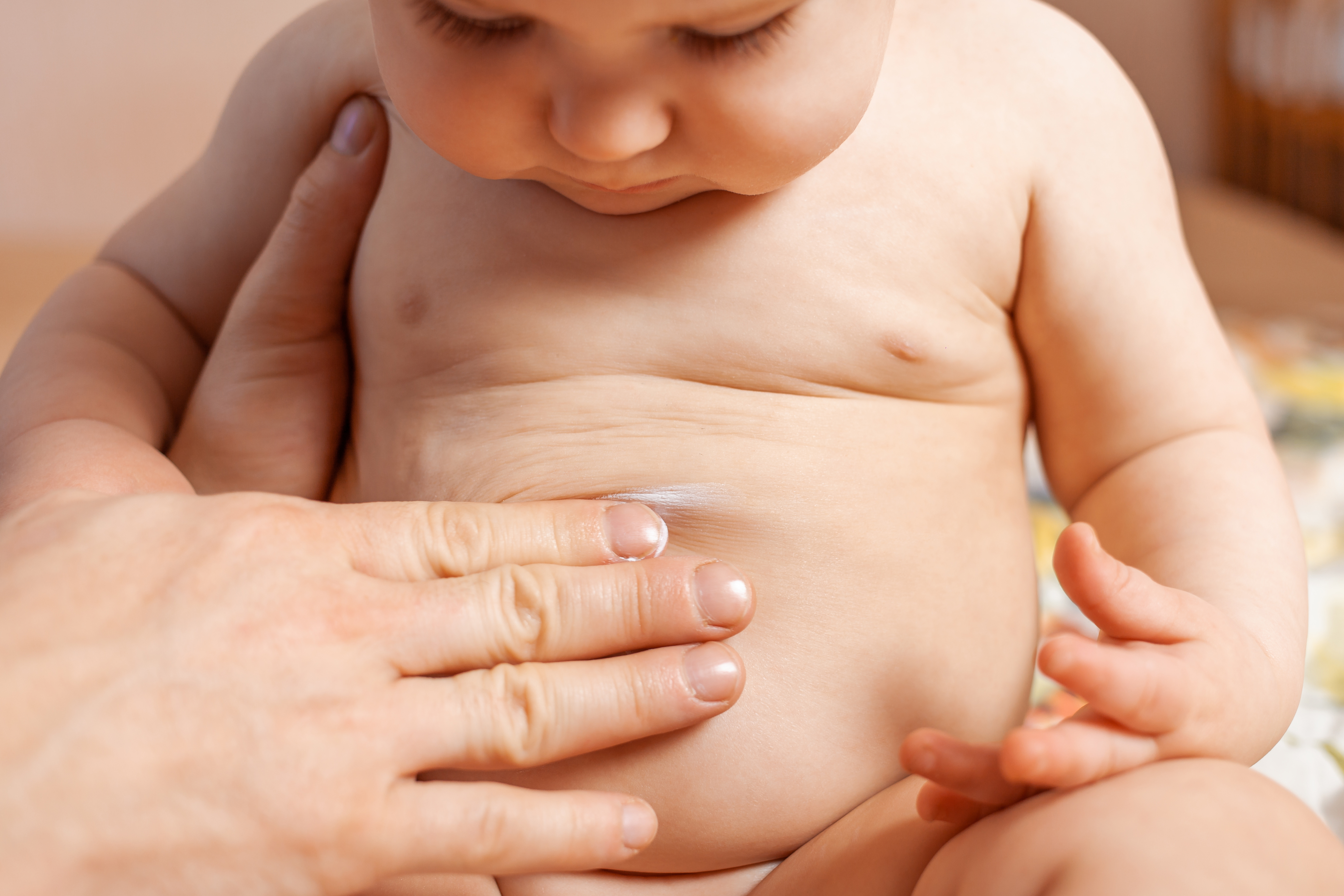 Problemas Gastrointestinales del Bebé en sus Primeras Semanas de Vida